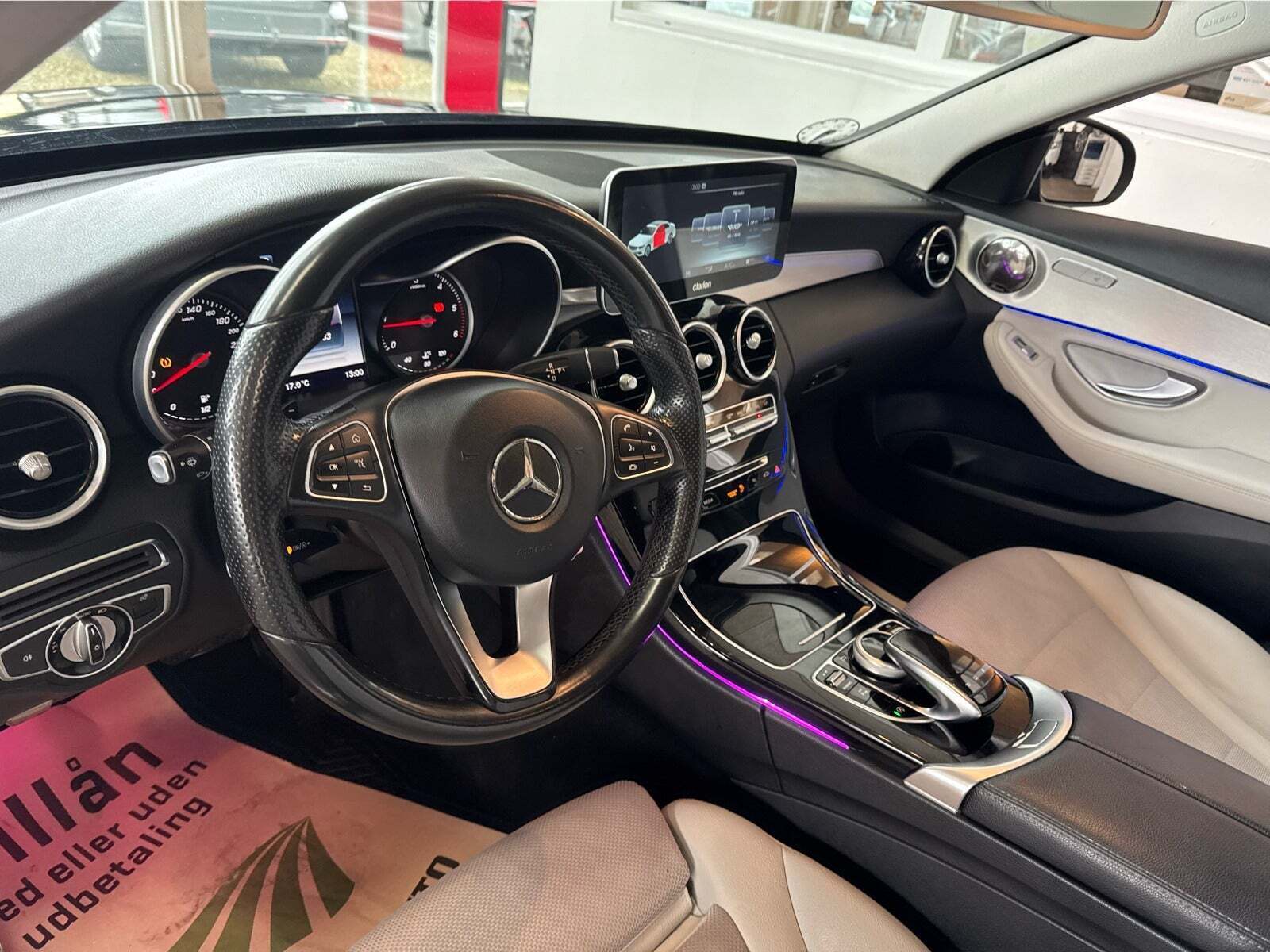 Sort Mercedes C220 d fra 2016