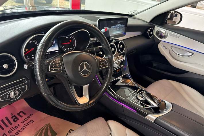 Sort Mercedes C220 d fra 2016