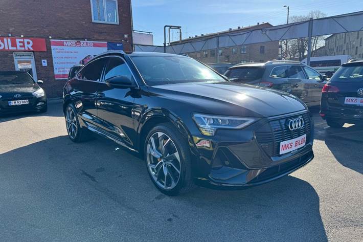 Sort Audi e-tron fra 2020
