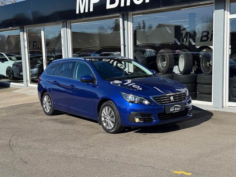 Peugeot 308 1,5 BlueHDi 130 Allure Sky SW