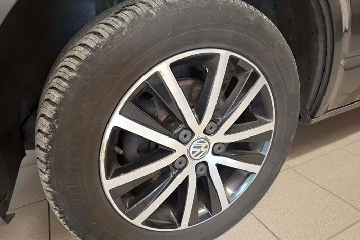 Grå VW California fra 2019