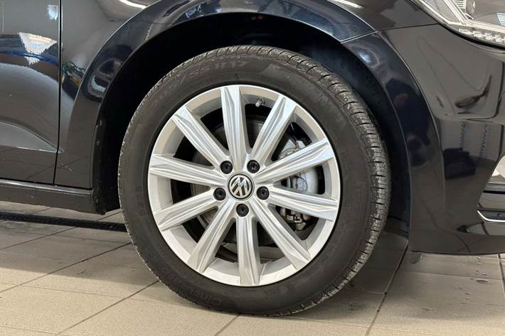 Sort VW Touran fra 2020