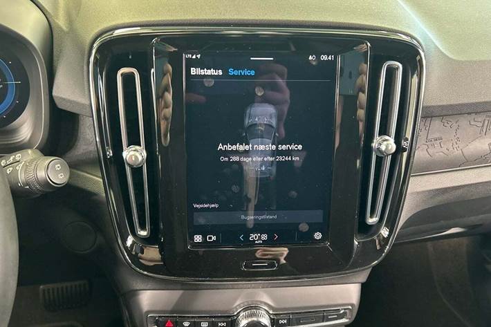 Sort Volvo XC40 fra 2022