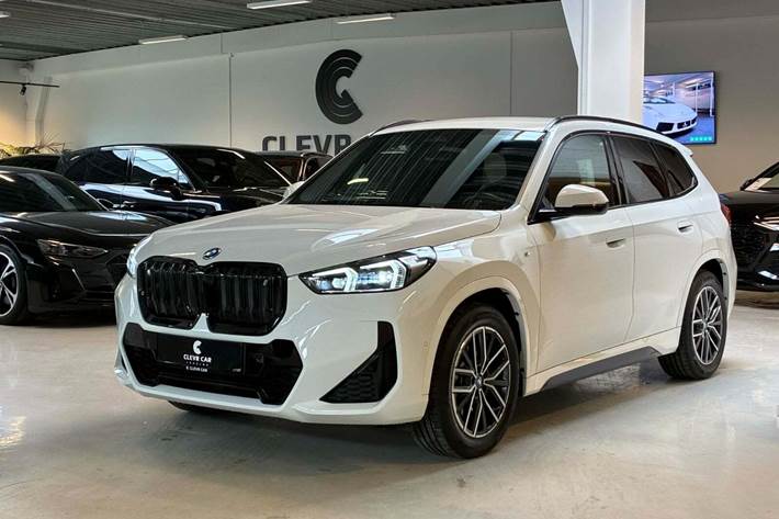Hvid BMW iX1 fra 2023