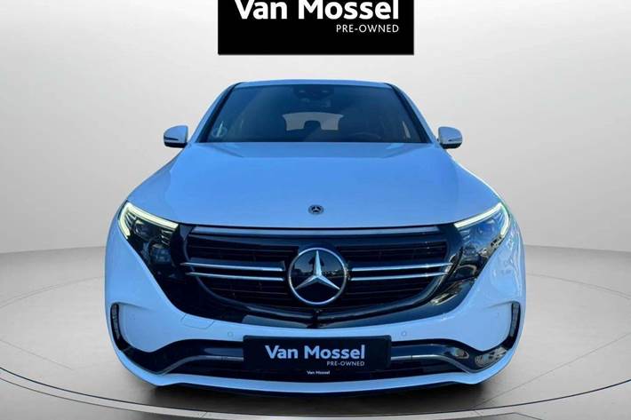 Hvid Mercedes EQC400 fra 2022