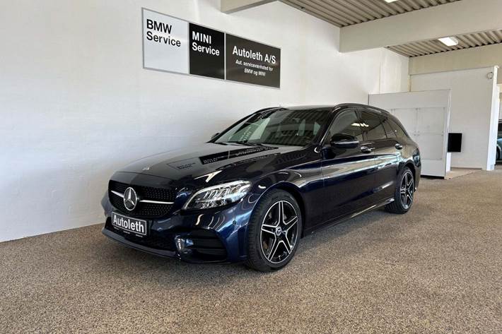 Blå Mercedes C200 fra 2020