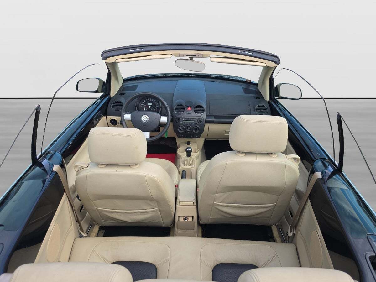 Sort VW New Beetle fra 2005