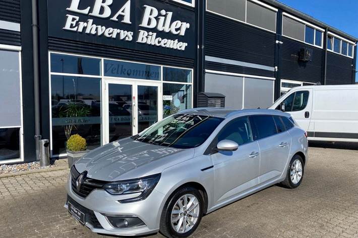 Sølv Renault Megane IV fra 2020