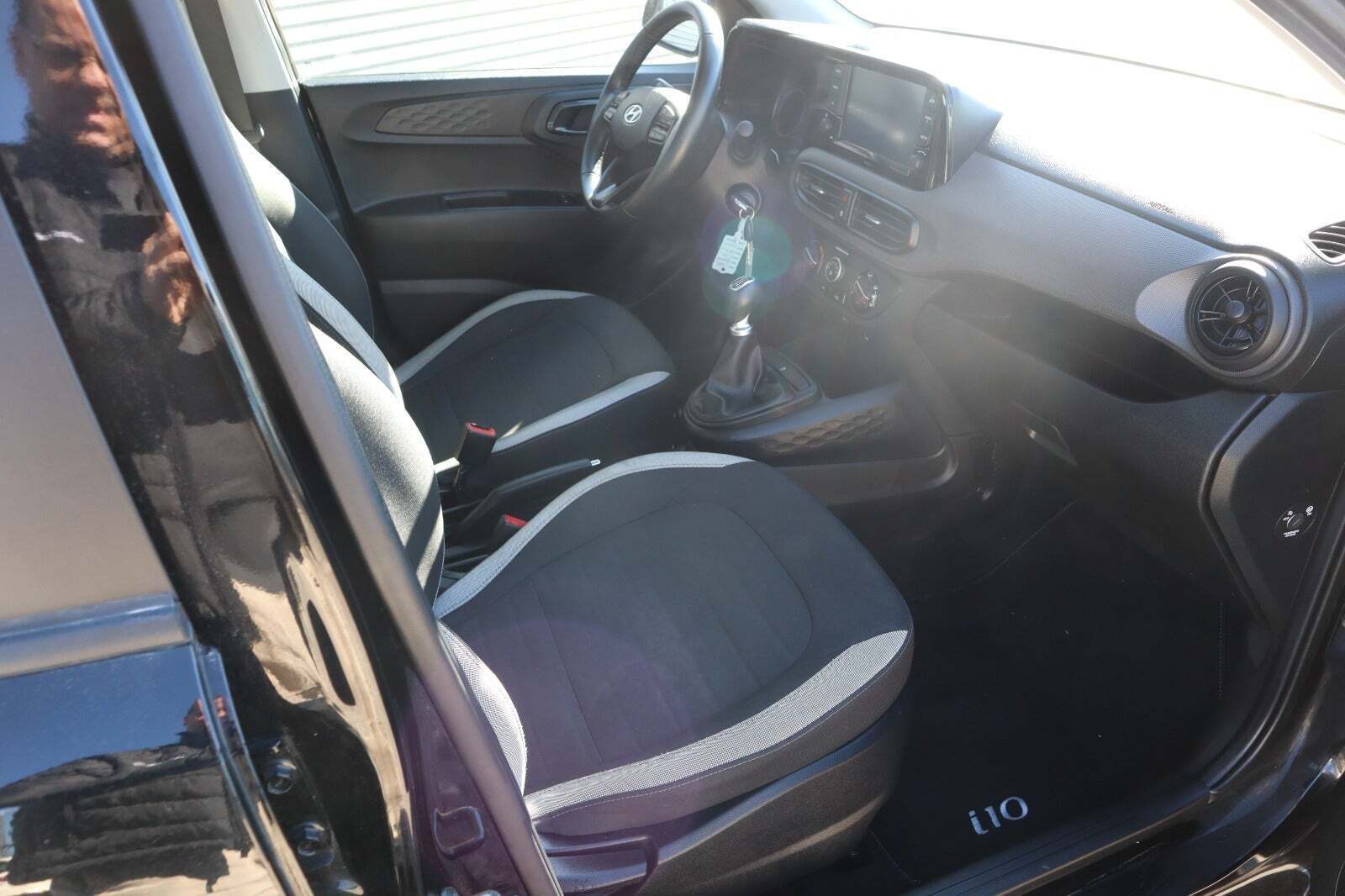 Sort Hyundai i10 fra 2021