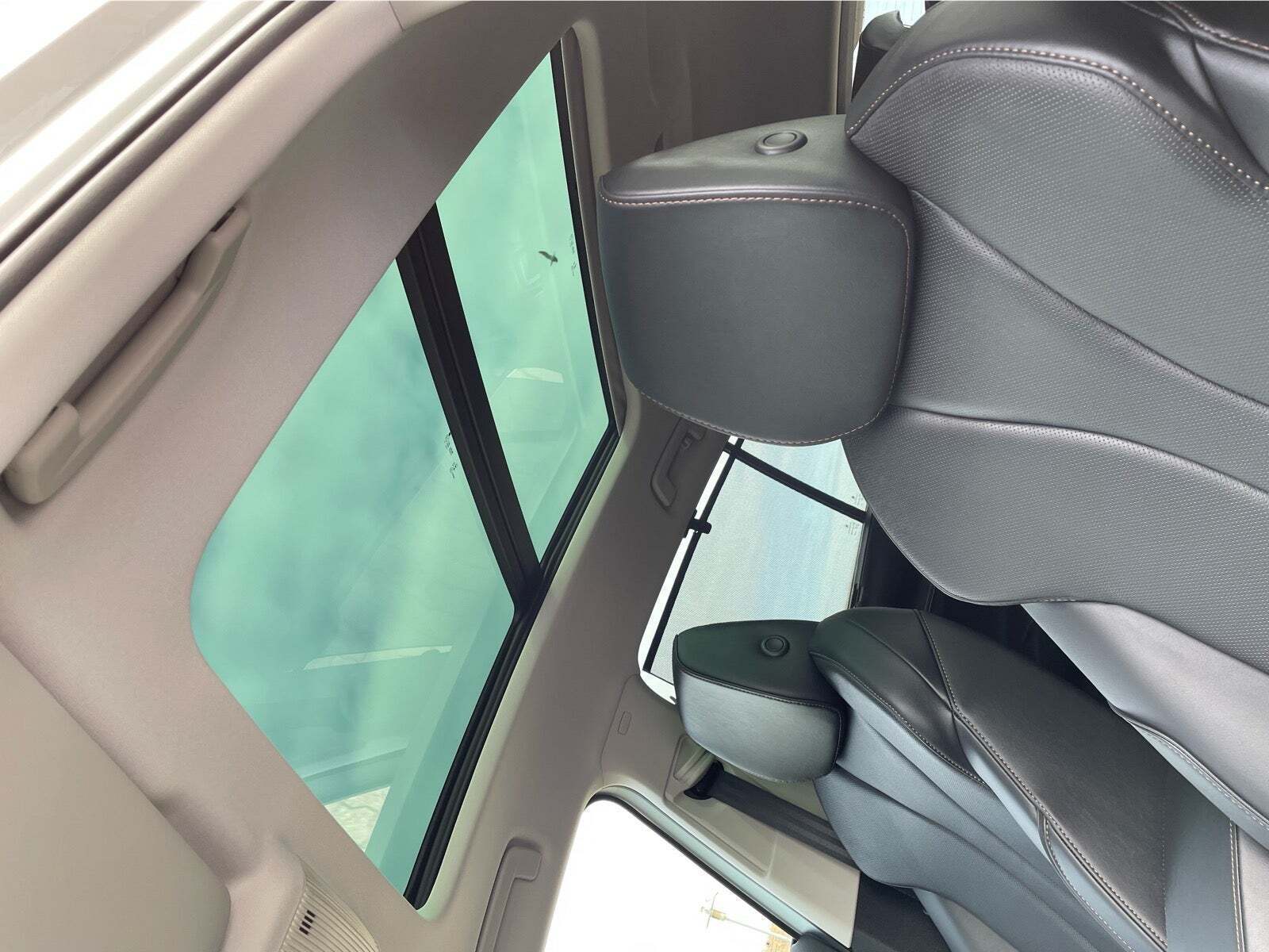 Sort Skoda Enyaq fra 2025