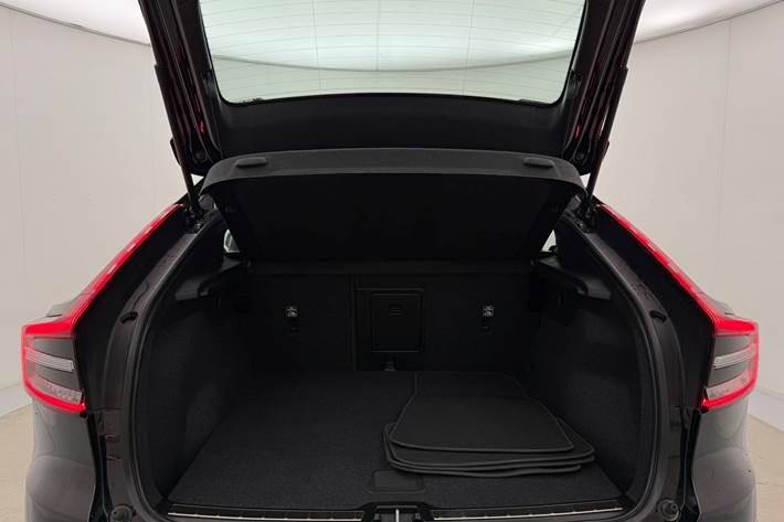 Sort Volvo C40 fra 2023