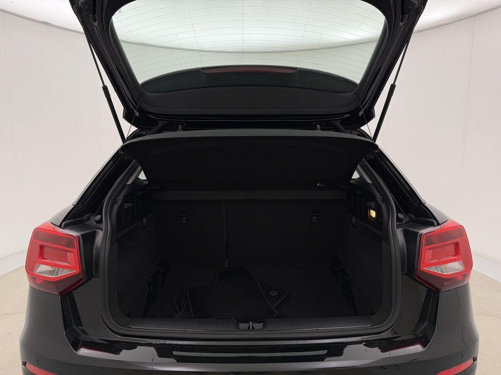 Sort Audi Q2 fra 2020