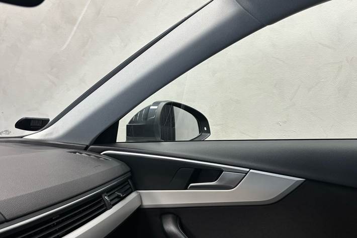 undefined Audi A4 fra 2020