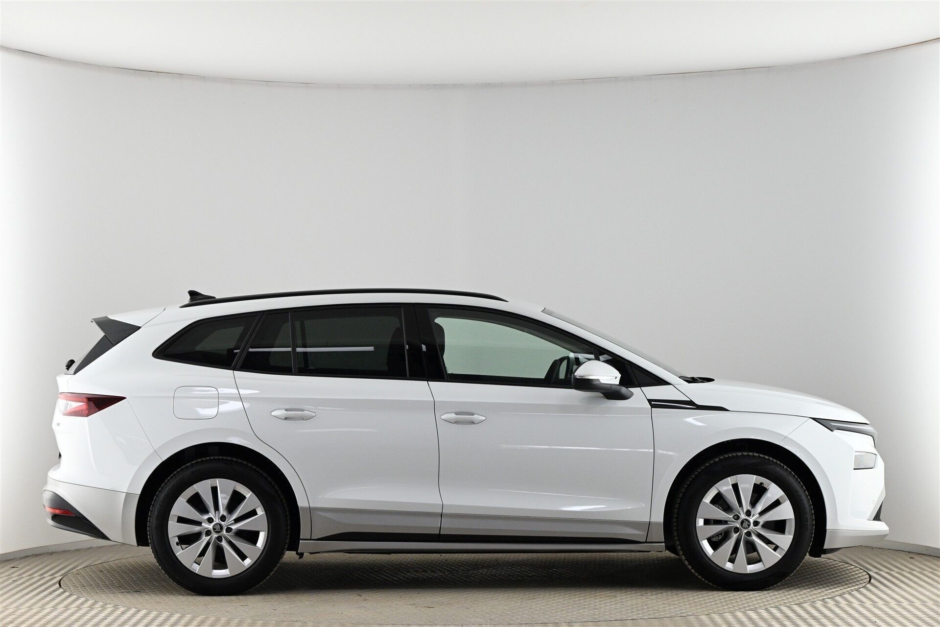 Hvid Skoda Enyaq fra 2026