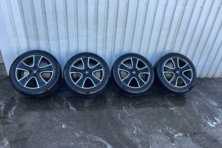 Sølv Renault Clio fra 2013