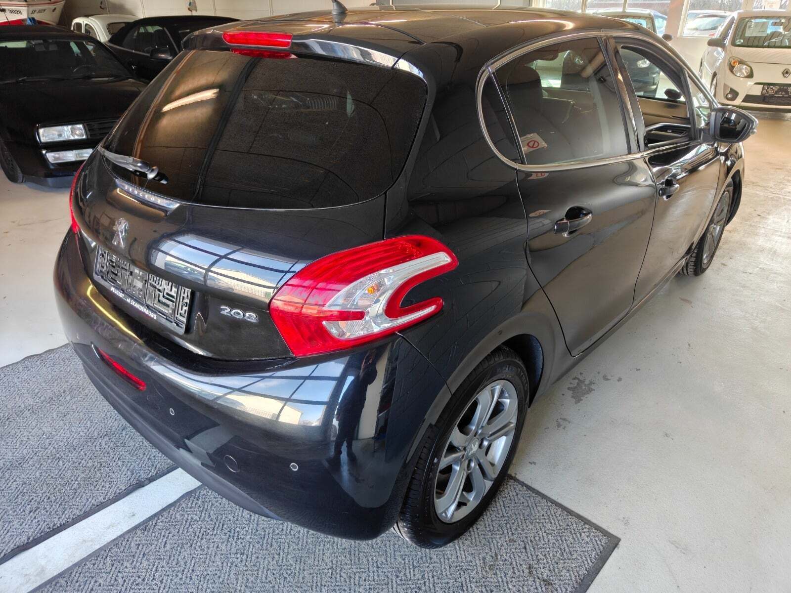 Peugeot 208 1,2 VTi 82 Allure