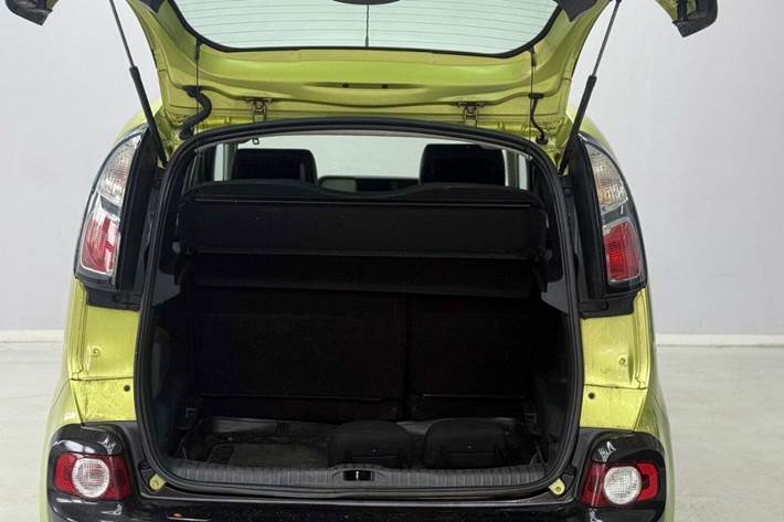 Grøn Citroën C3 Picasso fra 2010