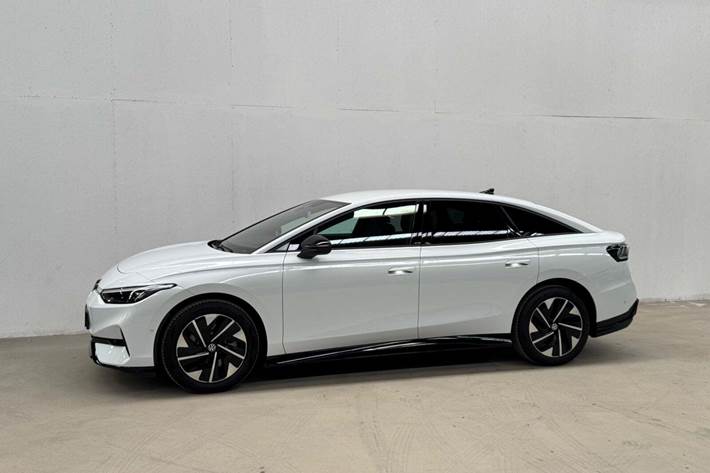 Hvid VW ID.7 fra 2025