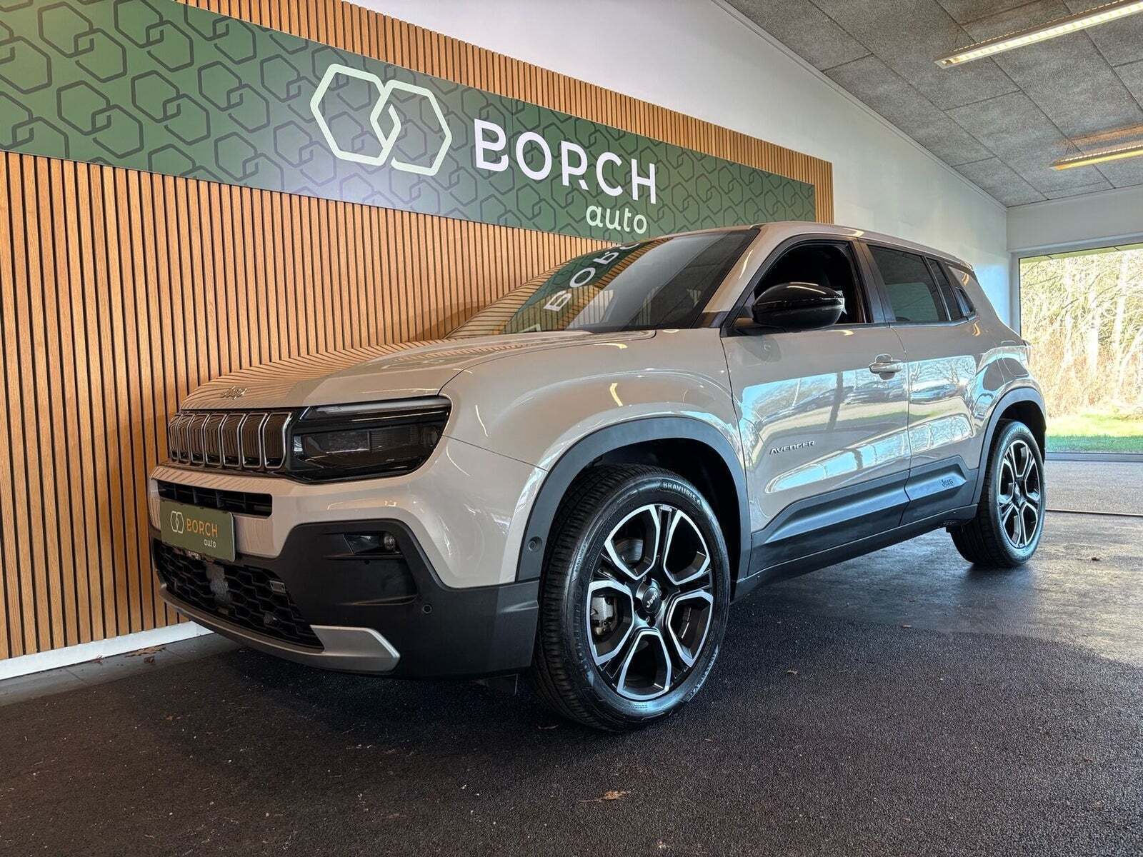 Jeep Avenger 54 Summit