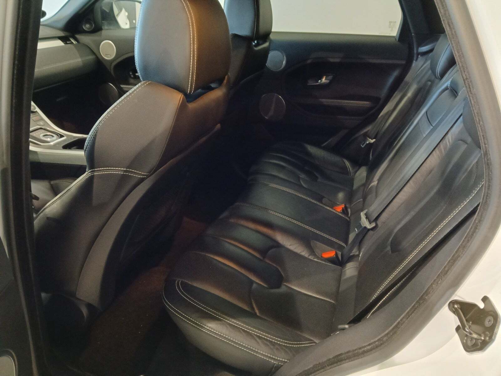 Hvid Land Rover Range Rover evoque fra 2013