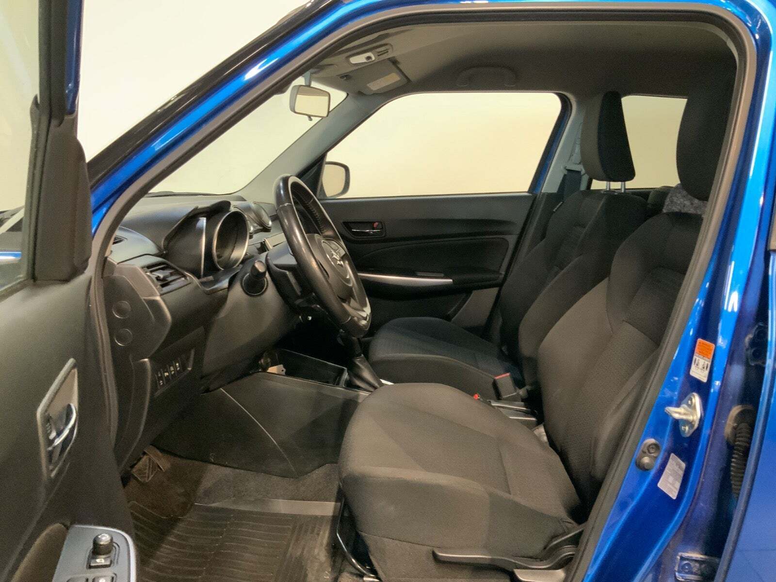 Suzuki Swift 1,2 mHybrid Exclusive CVT