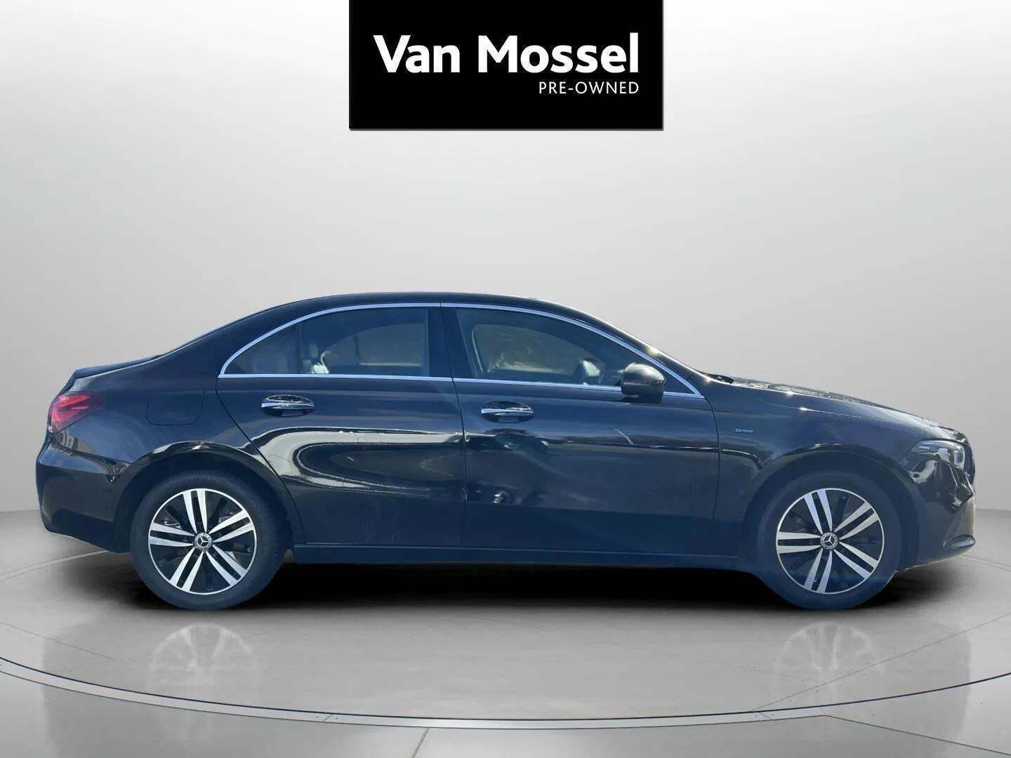 Sort Mercedes A250 e fra 2020