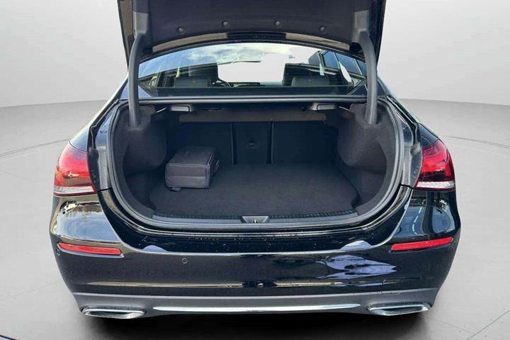 Sort Mercedes A250 e fra 2020