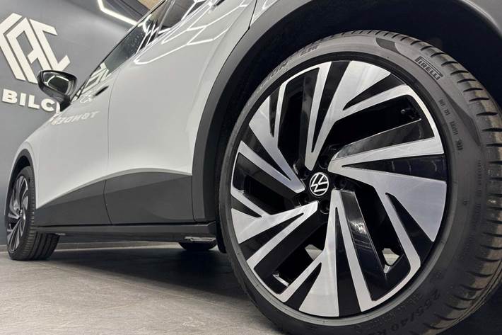 Hvid VW ID.4 fra 2025