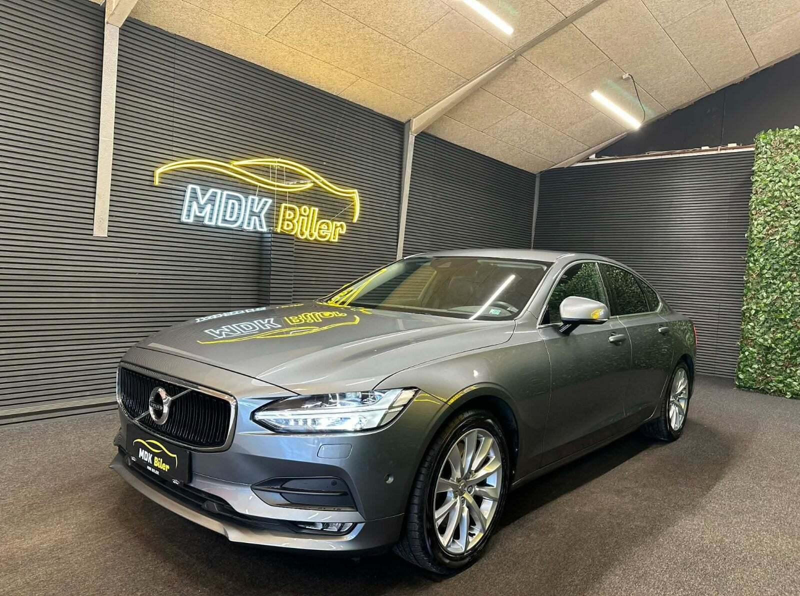 Volvo S90 2,0 T4 190 Momentum aut.