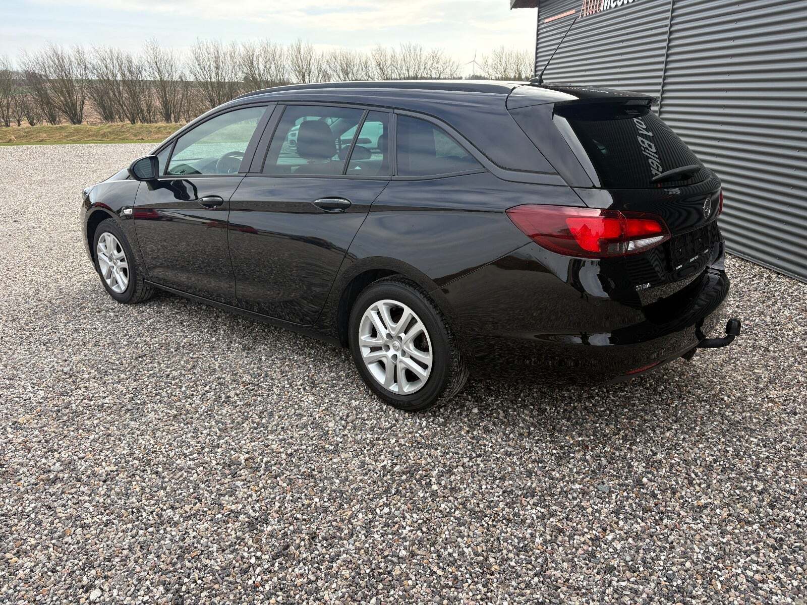 Opel Astra 1,2 T 110 Edition Sports Tourer