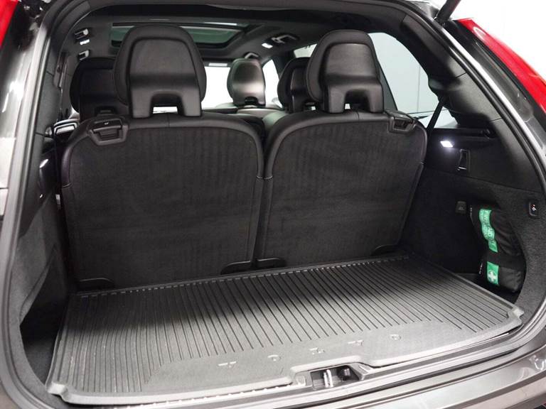 Volvo XC90 2,0 T8 ReCharge R-Design aut. AWD 7prs