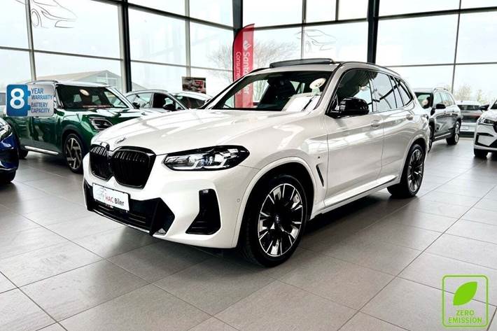 Hvid BMW iX3 fra 2024 set udefra