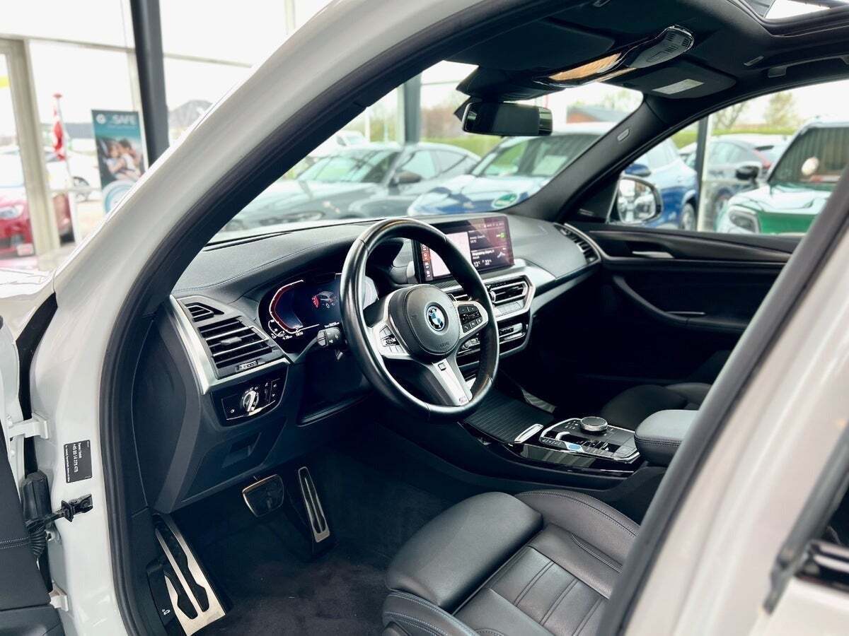 BMW iX3 Charged Plus M-Sport