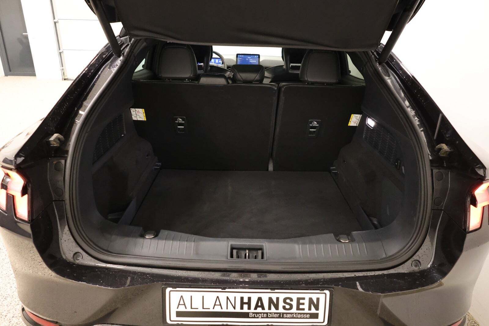 Grå Ford Mustang Mach-E fra 2022