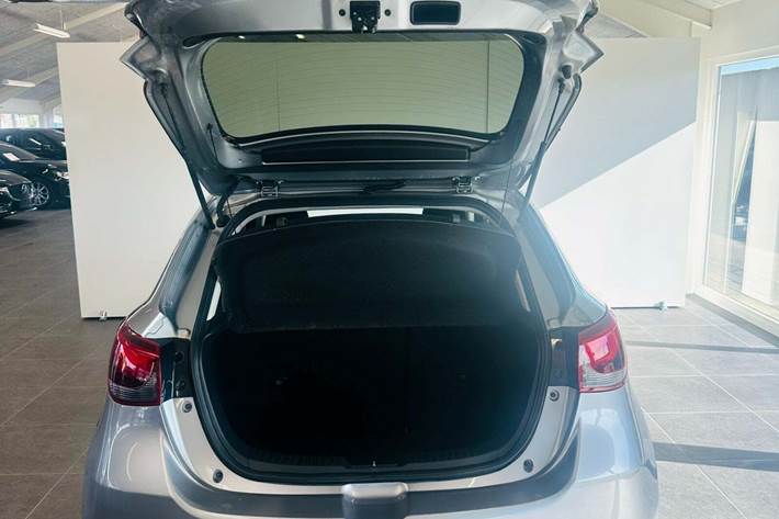 undefined Mazda 2 fra 2015