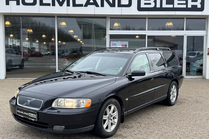 Sort Volvo V70 fra 2004