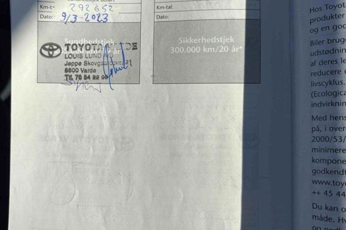 undefined Toyota Avensis fra 2008