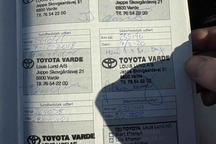 undefined Toyota Avensis fra 2008