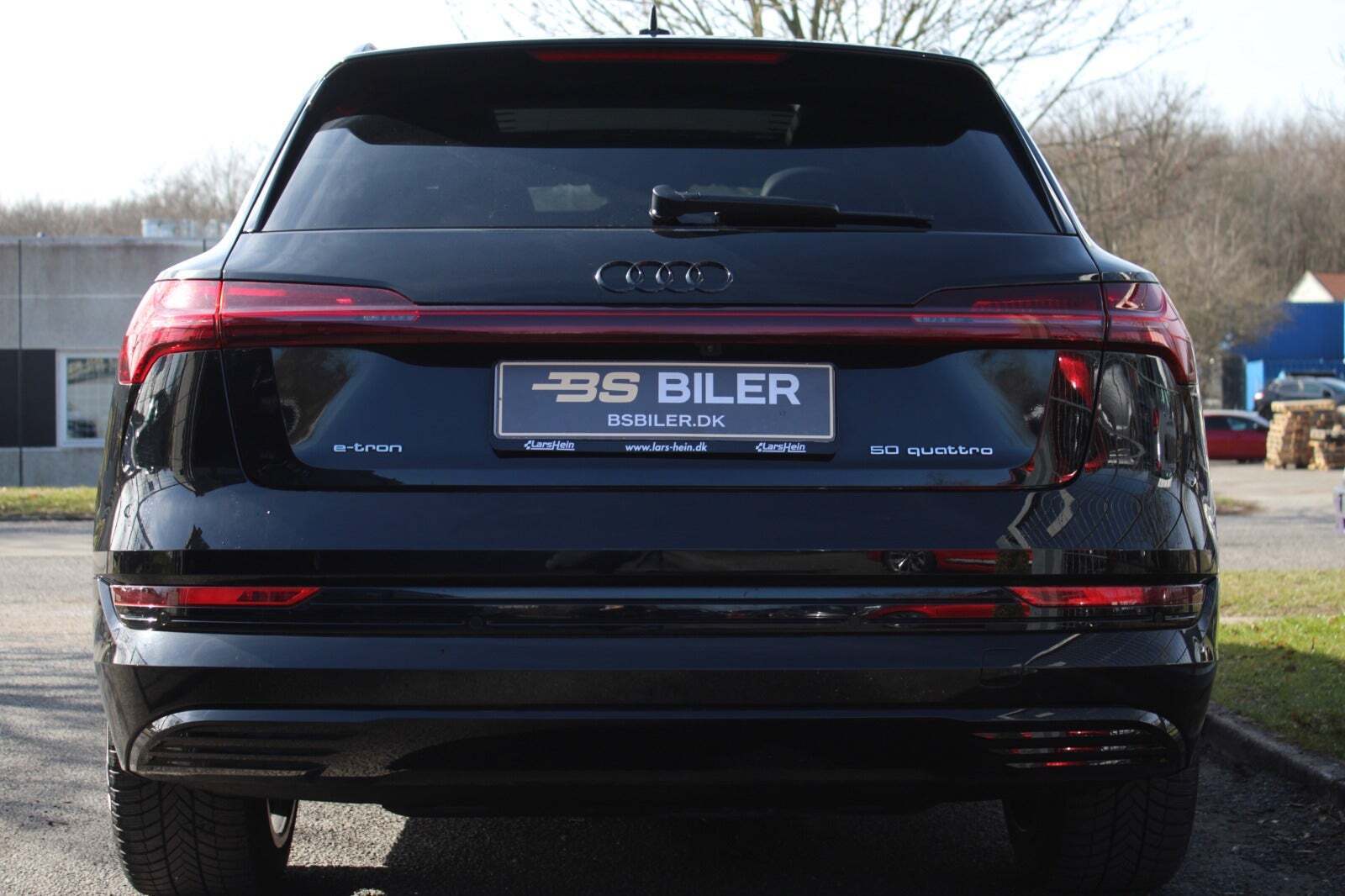 Sort Audi e-tron fra 2020