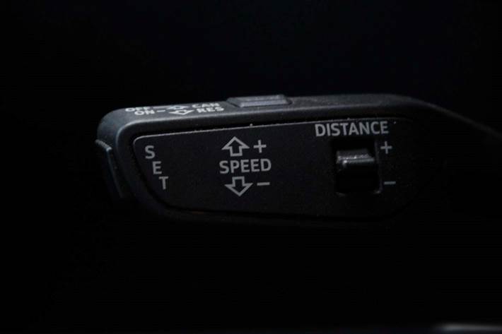 Sort Audi e-tron fra 2020