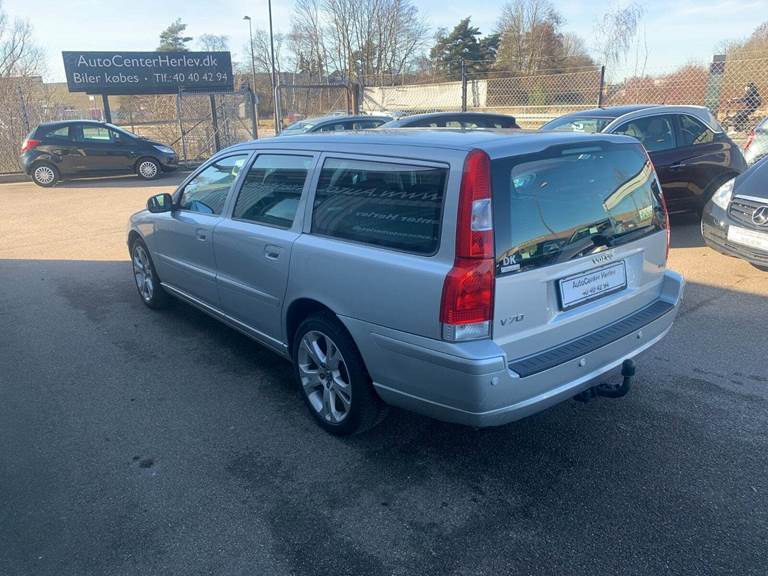 Volvo V70 2,4 140