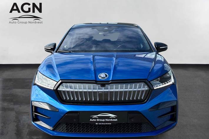 Blå Skoda Enyaq fra 2022