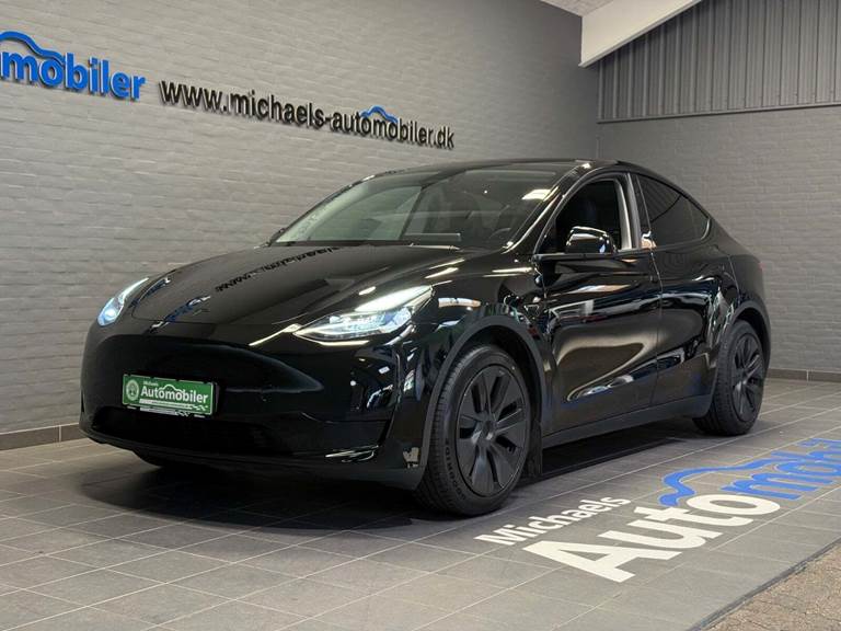 Tesla Model Y RWD
