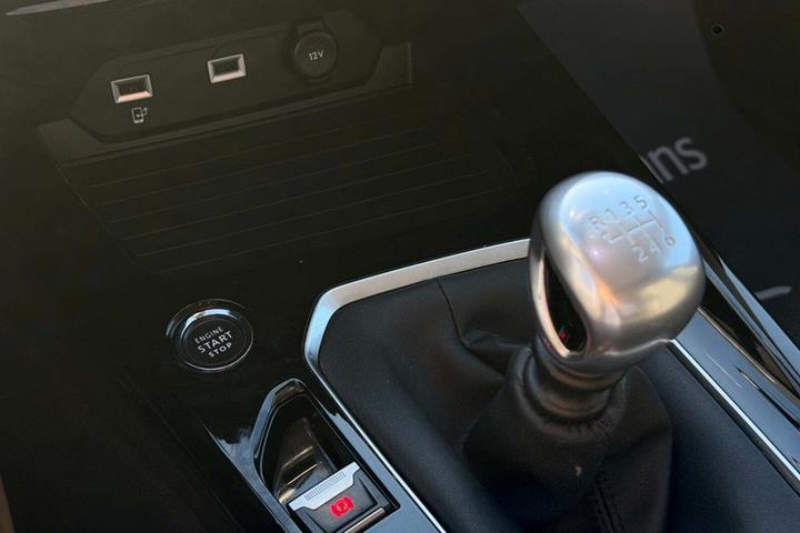 Hvid Peugeot 508 fra 2020