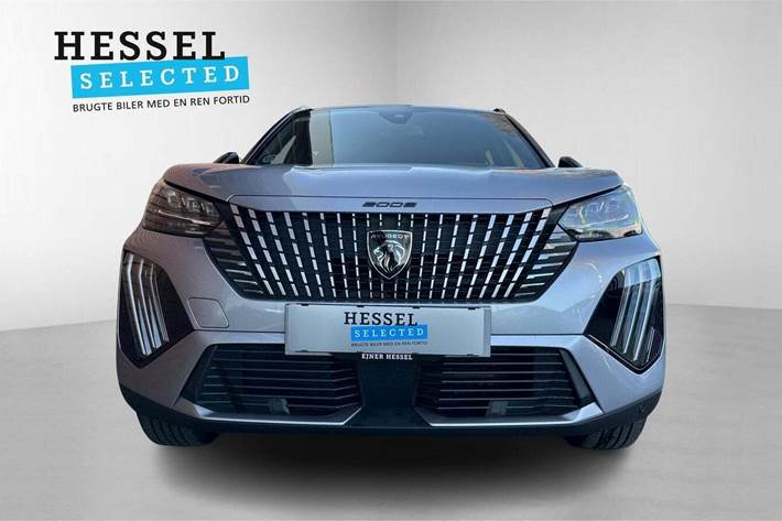 Grå Peugeot e-2008 fra 2025