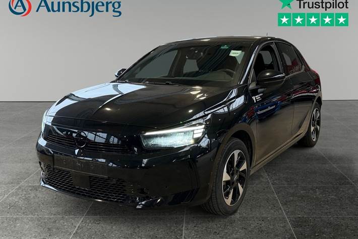 Sort Opel Corsa-e fra 2024 set udefra