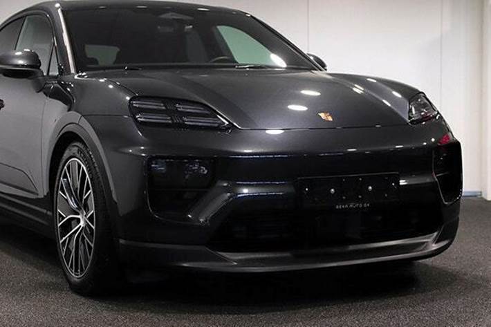 undefined Porsche Macan 4 fra 2025