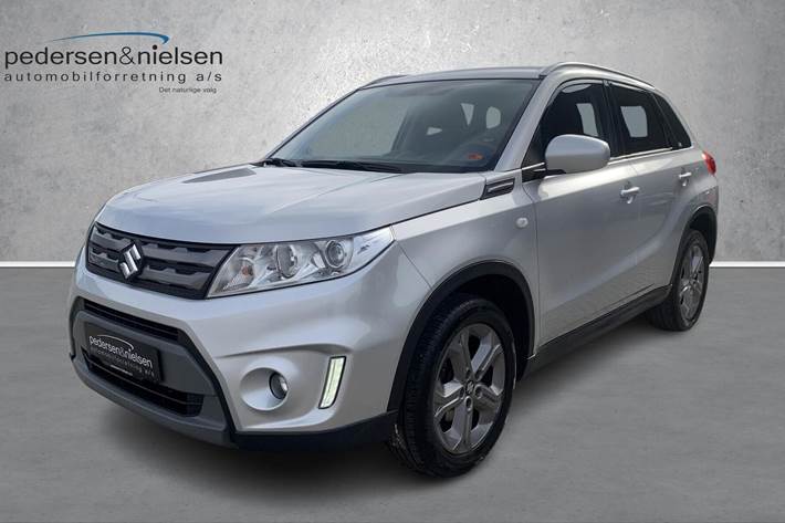 Sølv Suzuki Vitara fra 2018