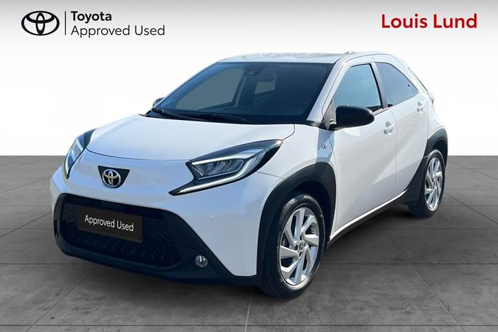 Hvid Toyota Aygo X fra 2025