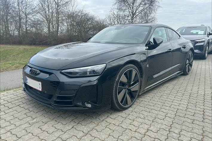 Sort Audi e-tron GT fra 2021